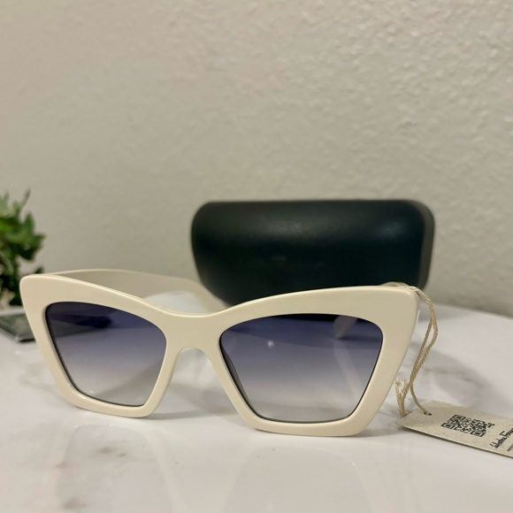NEW Salvatore Ferragamo SF 1081SE 103 Ivory Sunglasses with Blue Gradient Lenses - Picture 8 of 9